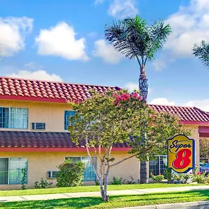 https://super-8-upland-ontario-ca.topanaheimhotels.com